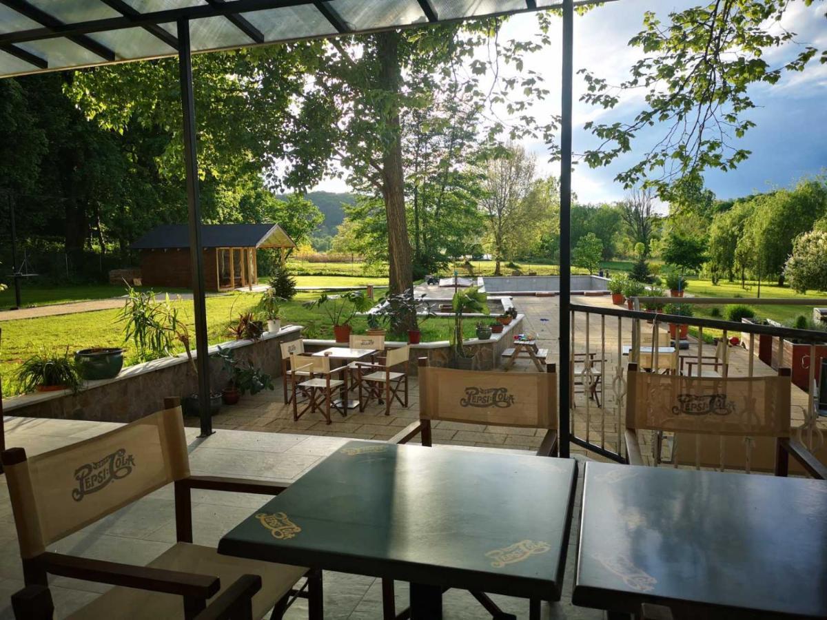 Varga Villa Orfu Exterior photo